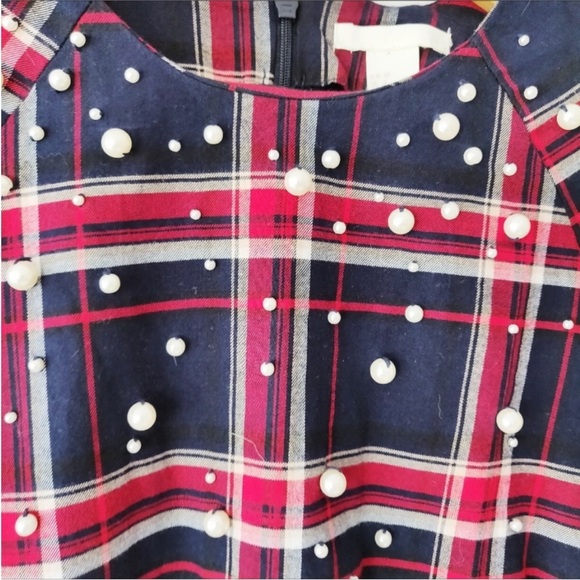 H&M| Plaid Top with Pearl Accents - Picture 4 of 9